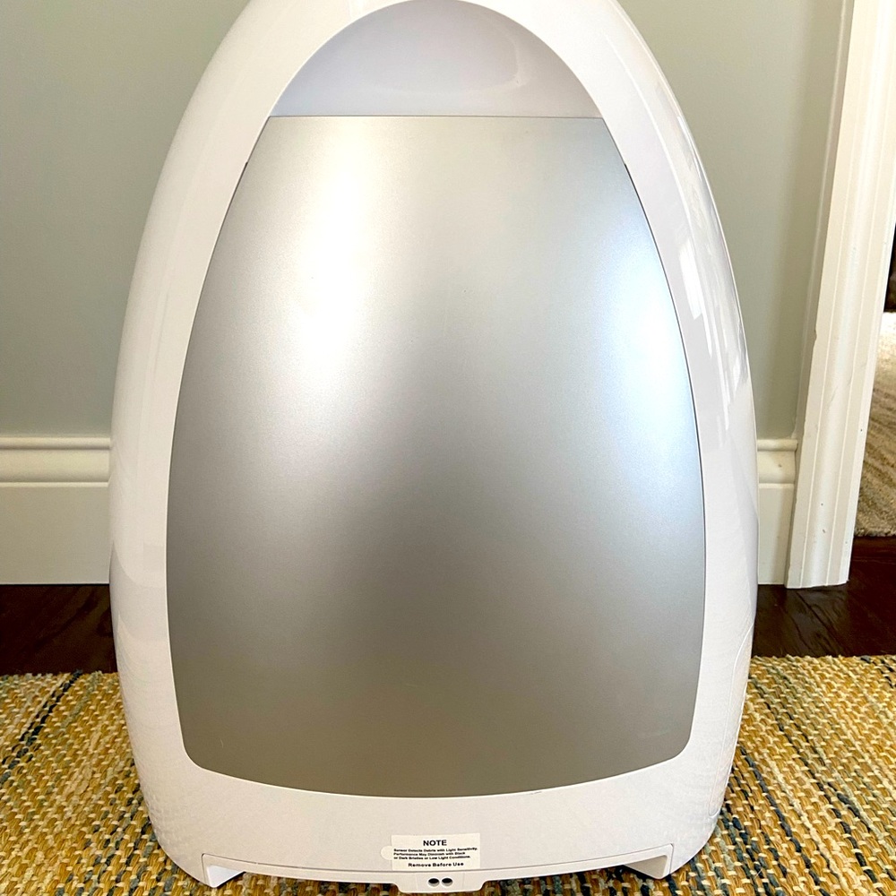 Eye vac-touch less vaccum